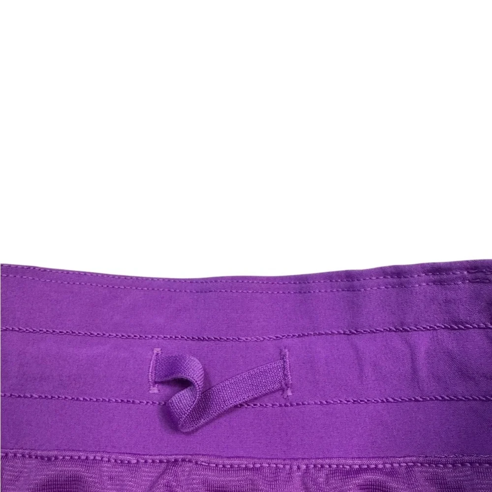 Lululemon Hotty Hot Shorts Low Rise Purple - Picture 5 of 7
